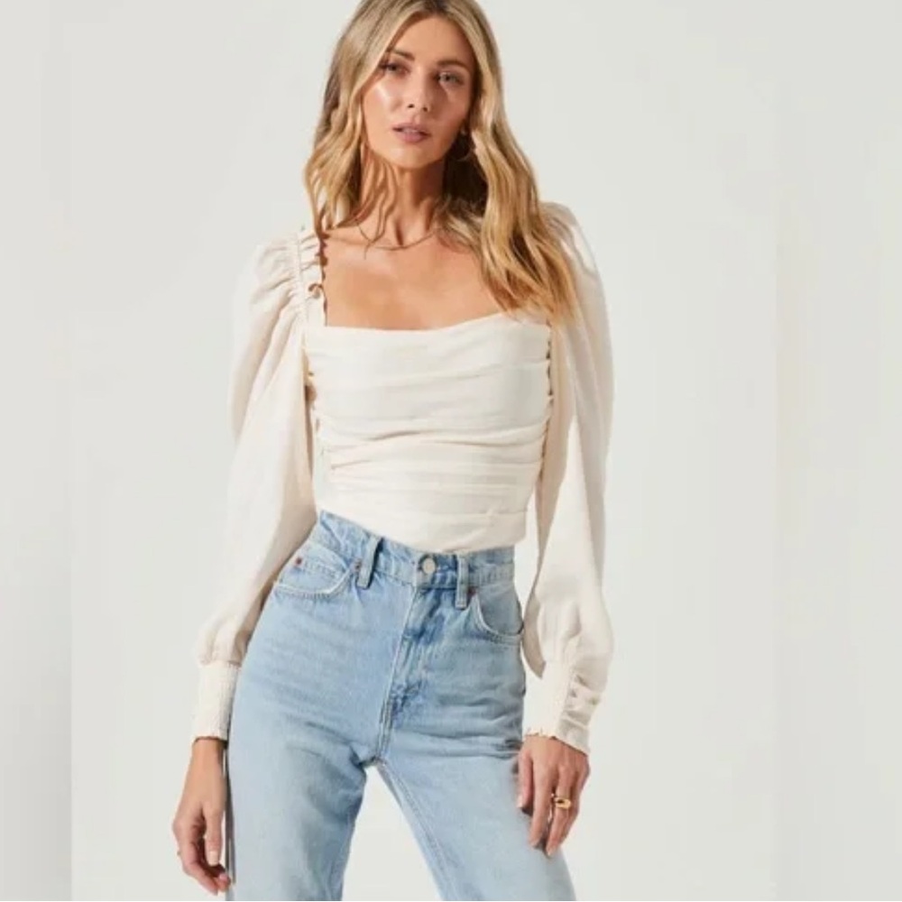 ASTR Square Neck Puff Sleeve Too